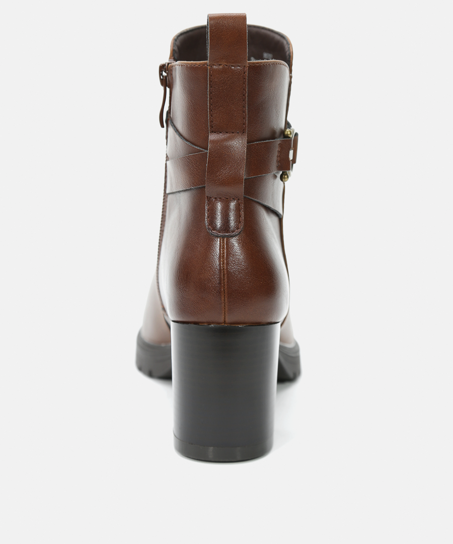 Botines tac&oacute;n hebilla image number null